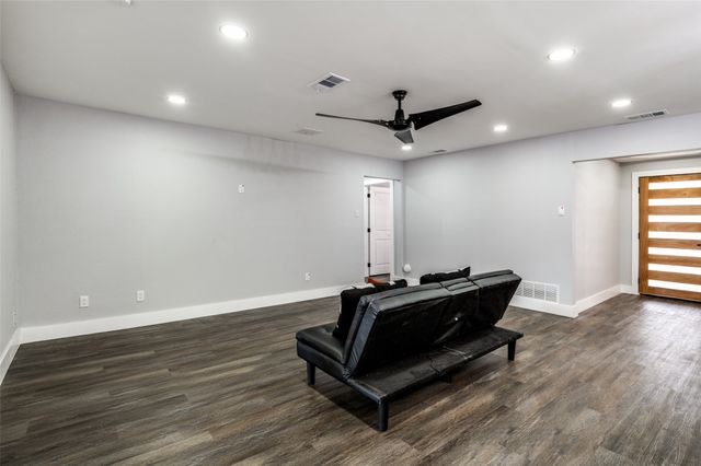 830 Bordner Drive, Lancaster, TX 75146