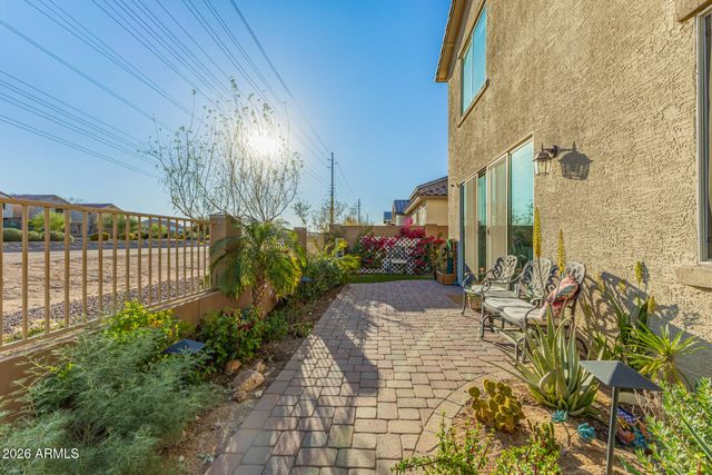 1317 E Fremont Road, Phoenix, AZ 85042