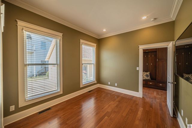 403 N 5th St, Paducah, KY 42001