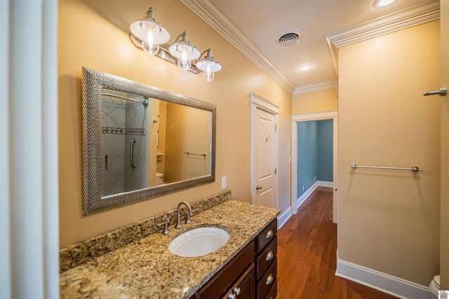 403 N 5th St, Paducah, KY 42001