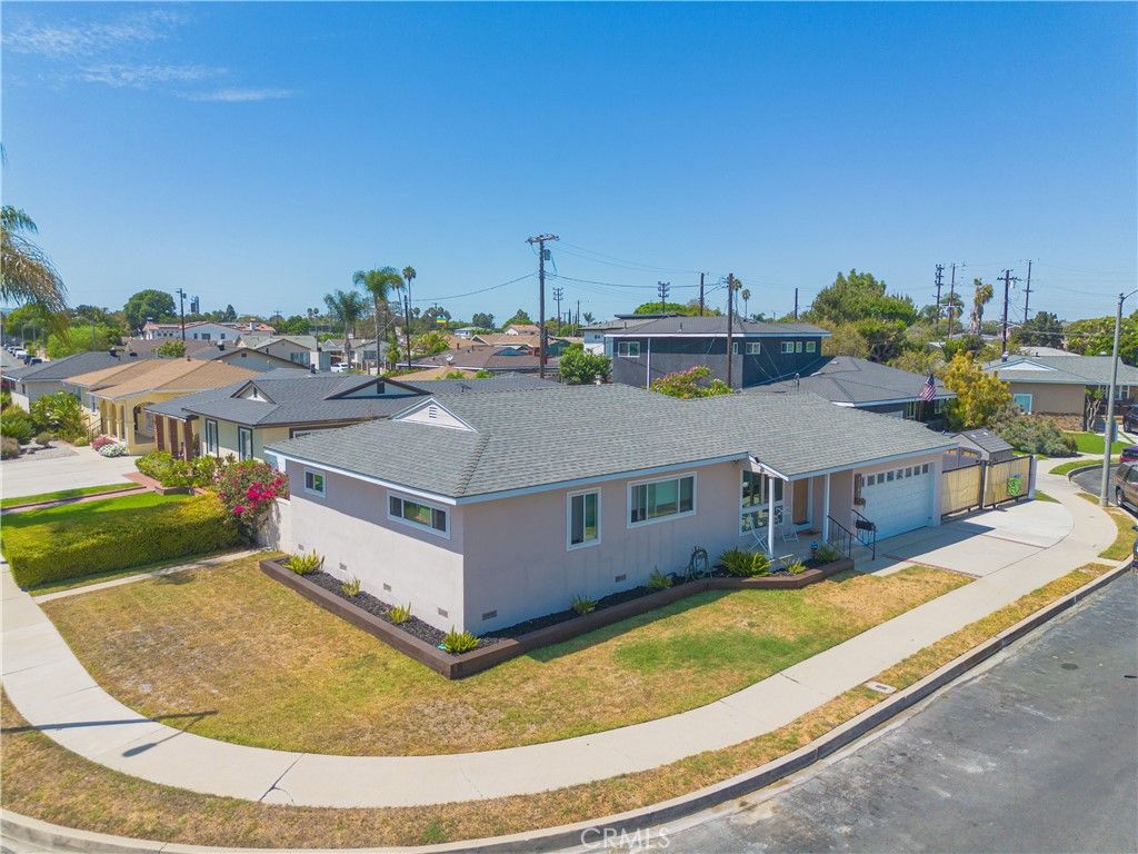 1141 W Young, Wilmington, CA 90744 — photo 3