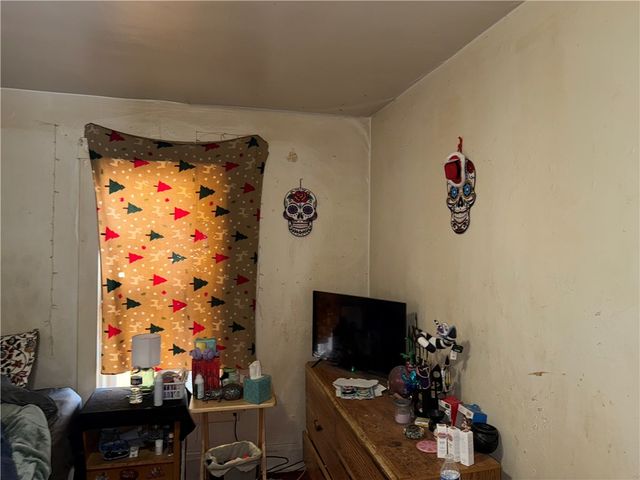 510 Harrison Ave, Jeannette, PA 15644