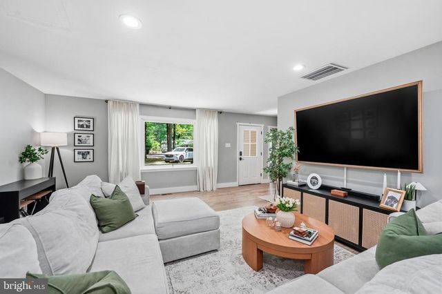 276 HOPEWELL RD, Medford, NJ 08055