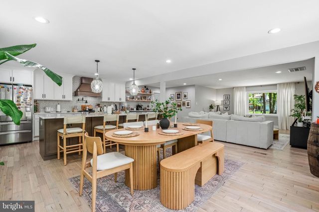 276 HOPEWELL RD, Medford, NJ 08055