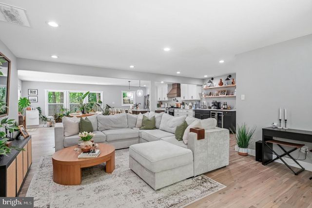 276 HOPEWELL RD, Medford, NJ 08055