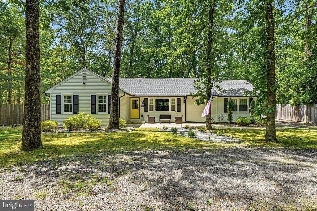 276 HOPEWELL RD, Medford, NJ 08055
