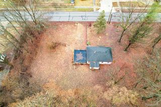 816 S SCHUMAN Street, Westland, MI 48186