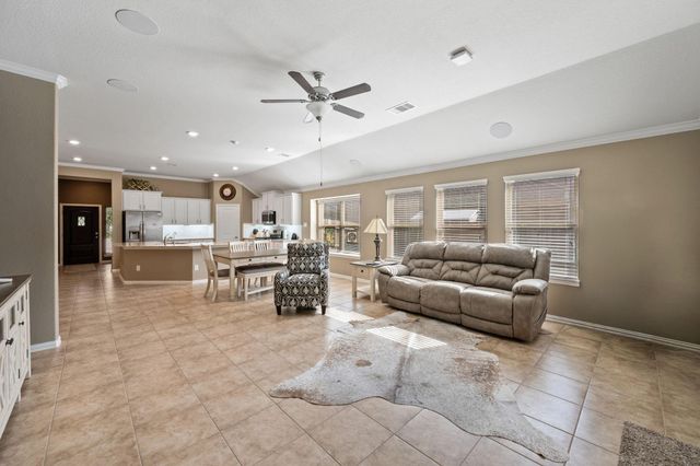 719 S Galley Drive, Crosby, TX 77532