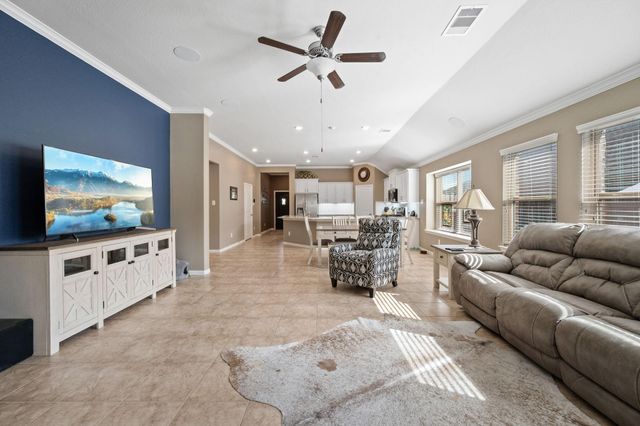 719 S Galley Drive, Crosby, TX 77532
