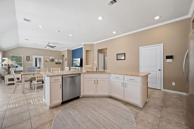 719 S Galley Drive, Crosby, TX 77532
