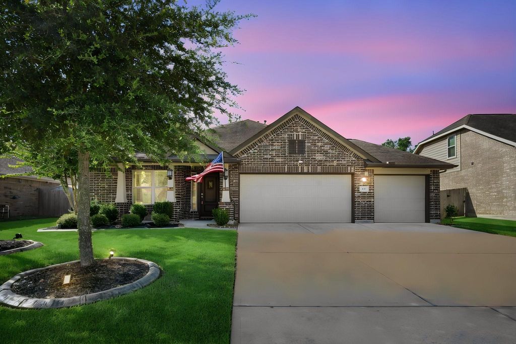 719 S Galley Drive, Crosby, TX 77532