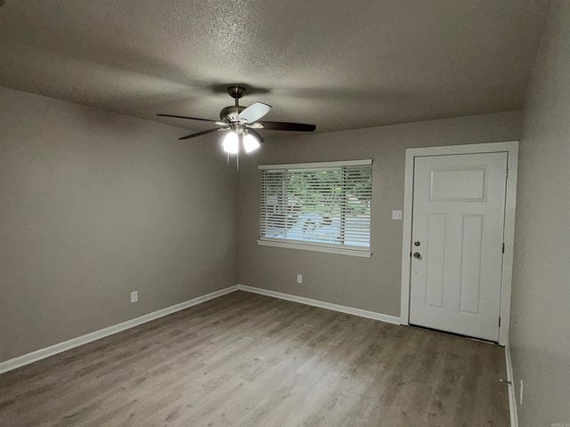 9800 Stardust Trail, Little Rock, AR 72209