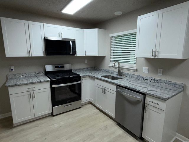 9800 Stardust Trail, Little Rock, AR 72209