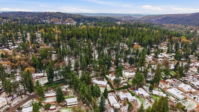 11002 Ball Rd, Grass Valley, CA 95949