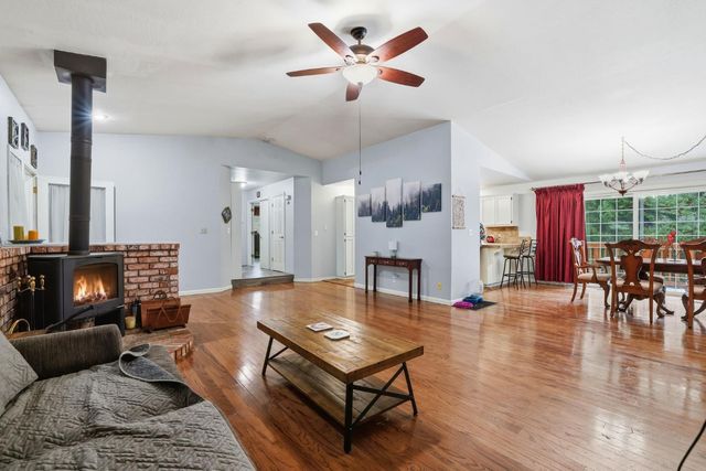 11002 Ball Rd, Grass Valley, CA 95949