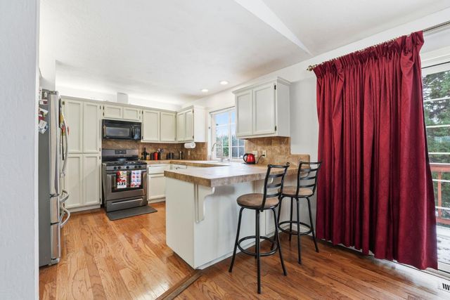 11002 Ball Rd, Grass Valley, CA 95949