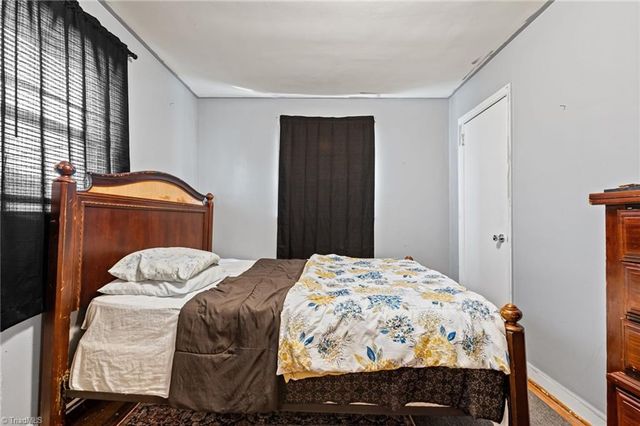 1006 Beaumont Avenue, Greensboro, NC 27401
