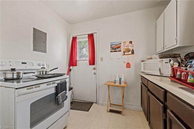 1006 Beaumont Avenue, Greensboro, NC 27401