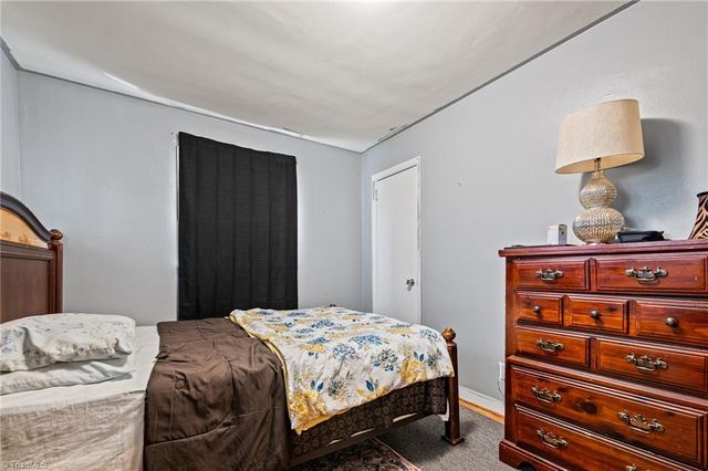 1006 Beaumont Avenue, Greensboro, NC 27401