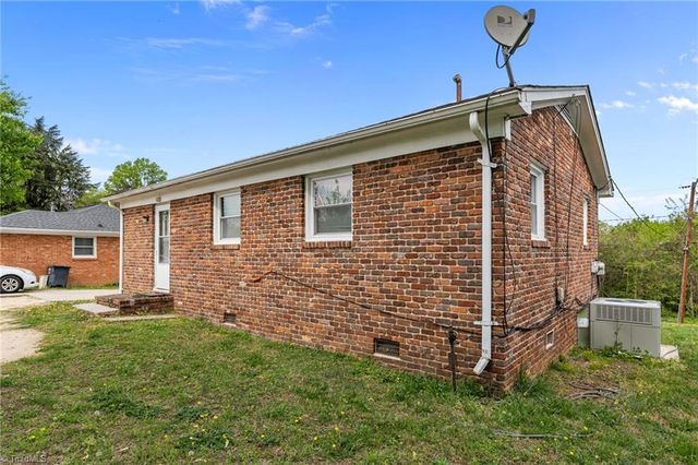 1006 Beaumont Avenue, Greensboro, NC 27401