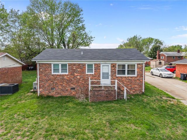 1006 Beaumont Avenue, Greensboro, NC 27401