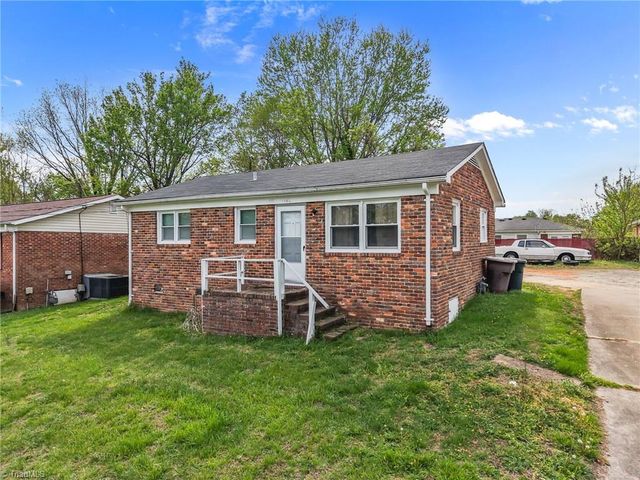 1006 Beaumont Avenue, Greensboro, NC 27401