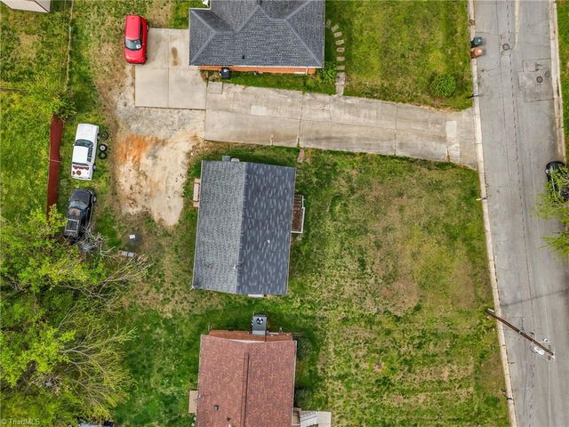 1006 Beaumont Avenue, Greensboro, NC 27401