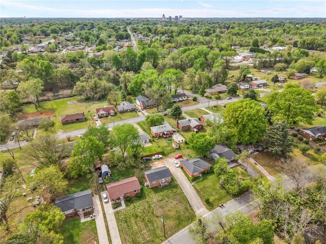 1006 Beaumont Avenue, Greensboro, NC 27401