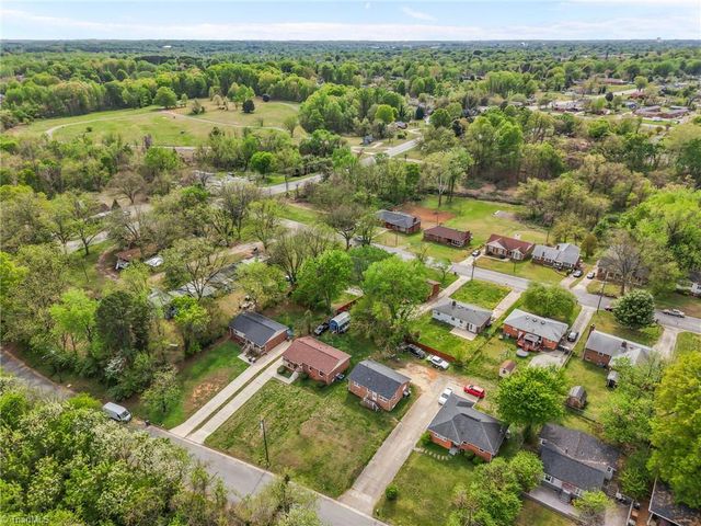 1006 Beaumont Avenue, Greensboro, NC 27401
