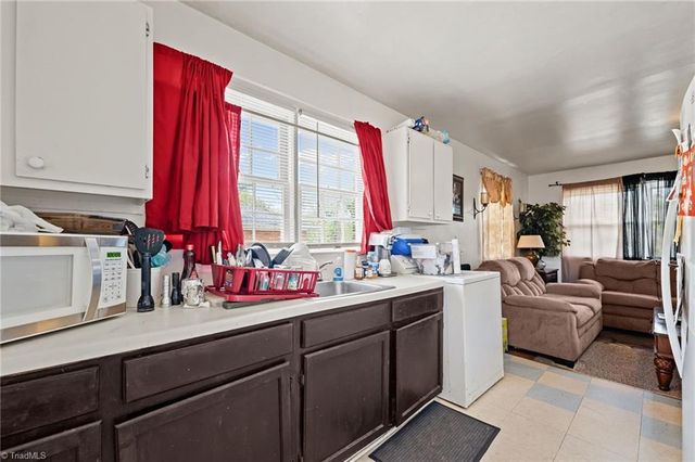 1006 Beaumont Avenue, Greensboro, NC 27401