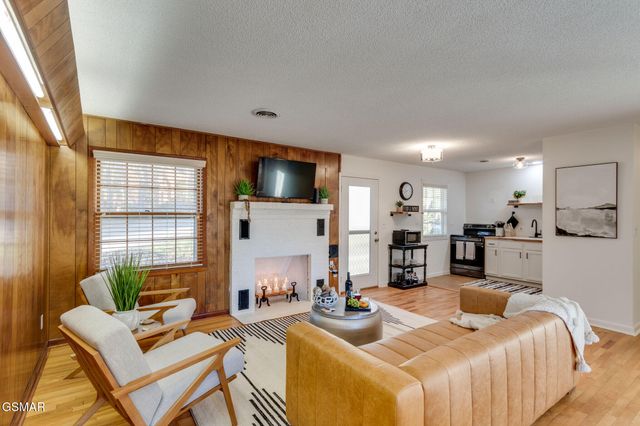524 Reba Lane, Gatlinburg, TN 37738