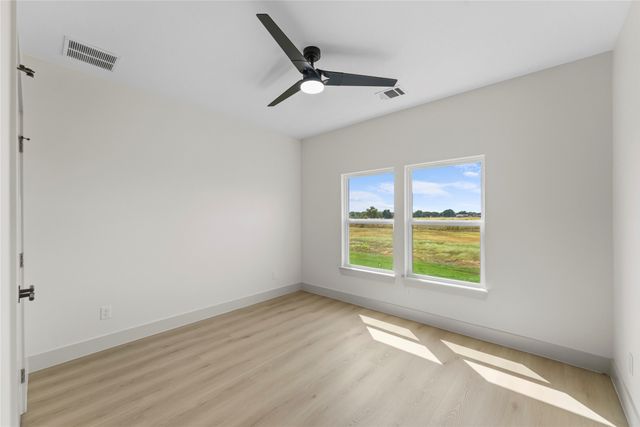 1008 Dixie Estates Way, Whitesboro, TX 76273