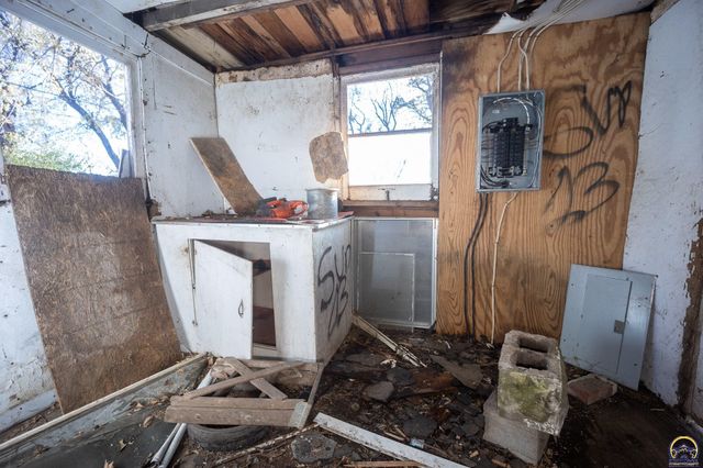 622 SW Lincoln ST, Topeka, KS 66606