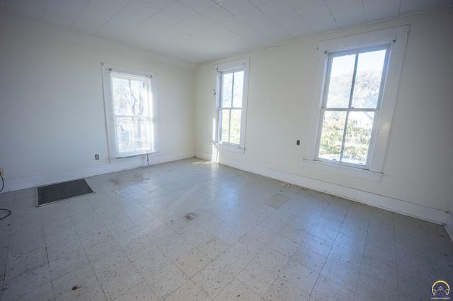 622 SW Lincoln ST, Topeka, KS 66606