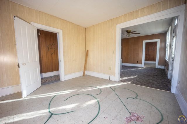 622 SW Lincoln ST, Topeka, KS 66606