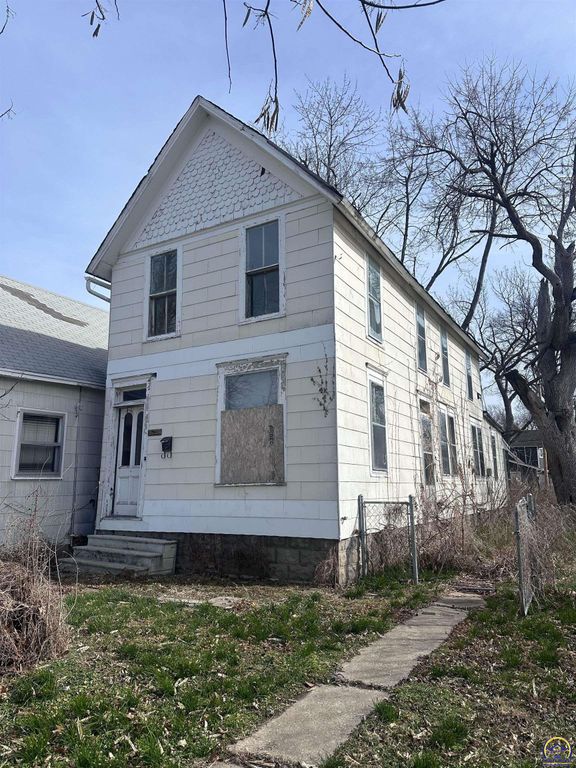 622 SW Lincoln ST, Topeka, KS 66606