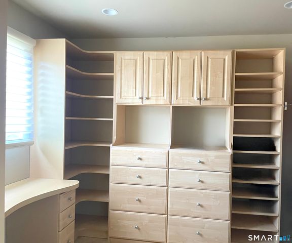 2177 Cross Highway, Fairfield, CT 06824