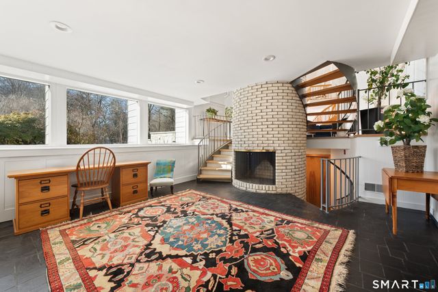 2177 Cross Highway, Fairfield, CT 06824