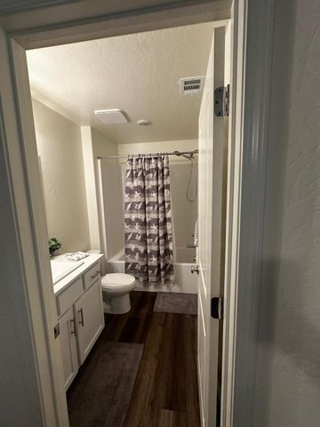 1905 George Avenue, Sanger, CA 93657