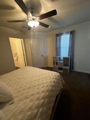 1905 George Avenue, Sanger, CA 93657