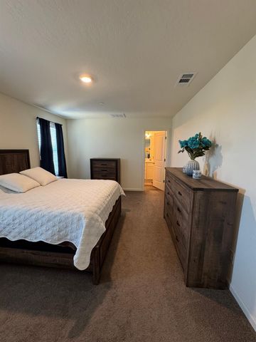 1905 George Avenue, Sanger, CA 93657