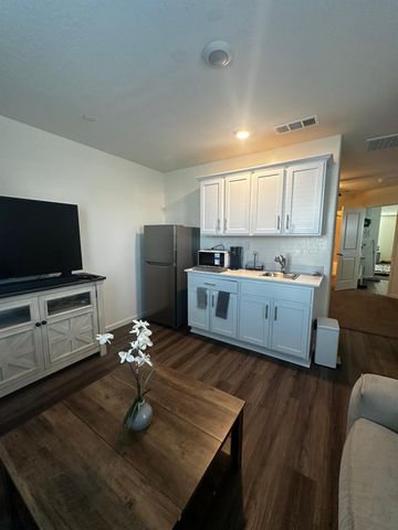 1905 George Avenue, Sanger, CA 93657