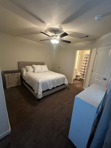 1905 George Avenue, Sanger, CA 93657