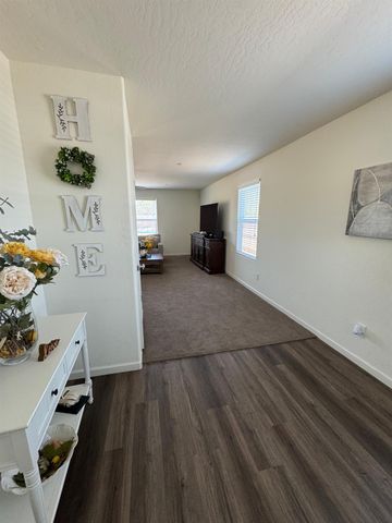 1905 George Avenue, Sanger, CA 93657