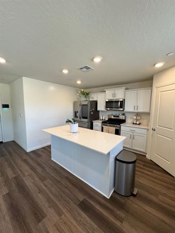 1905 George Avenue, Sanger, CA 93657