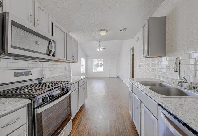 7908 W Gate BLVD B, Austin, TX 78745