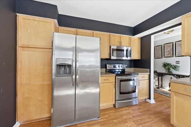 4119 White Ash Road, Crystal Lake, IL 60014