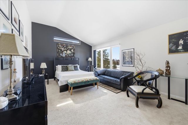 4119 White Ash Road, Crystal Lake, IL 60014