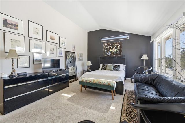 4119 White Ash Road, Crystal Lake, IL 60014