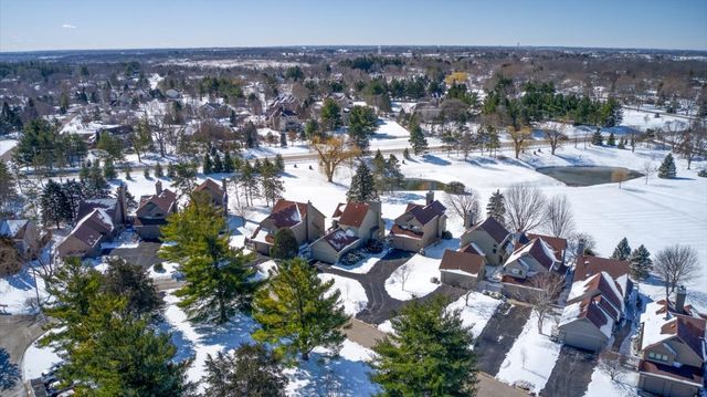 4119 White Ash Road, Crystal Lake, IL 60014